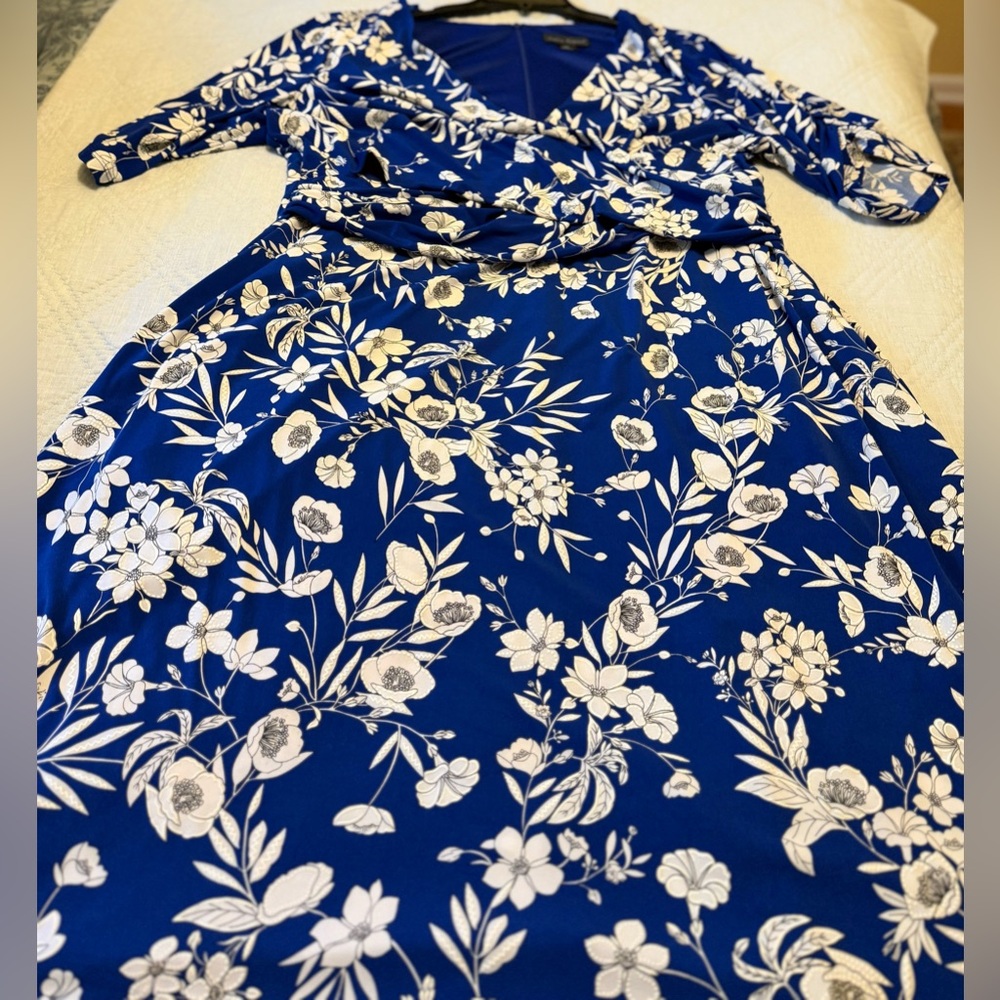 Jessica Howard Blue and White Floral Dress